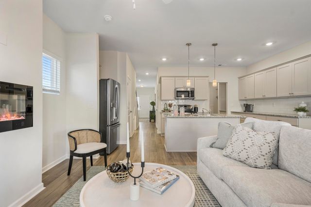 218 Central Creek Drive, Goose Creek, SC 29445