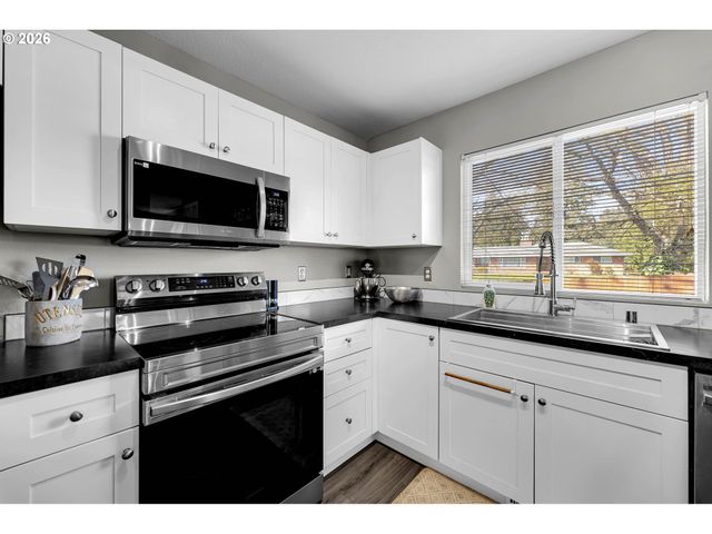 9822 Ne 26TH Ave, Vancouver, WA 98665