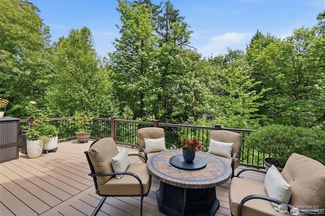 15324 128th Avenue NE, Woodinville, WA 98072