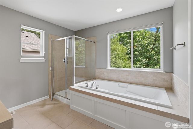 15324 128th Avenue NE, Woodinville, WA 98072