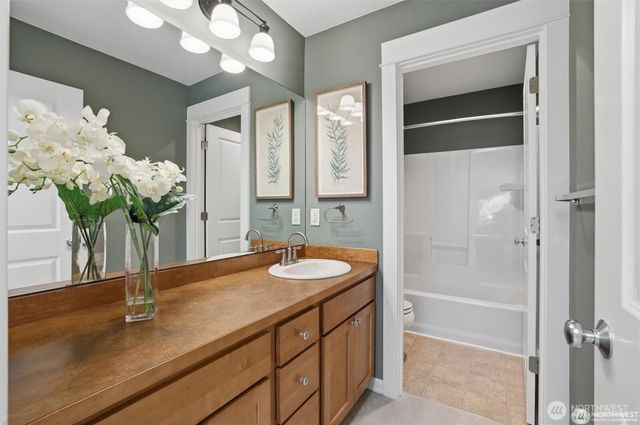 15324 128th Avenue NE, Woodinville, WA 98072