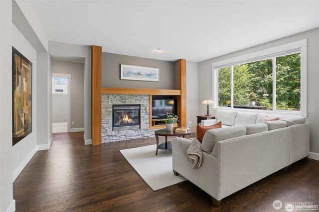 15324 128th Avenue NE, Woodinville, WA 98072