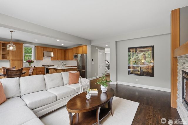 15324 128th Avenue NE, Woodinville, WA 98072