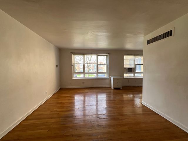 5335 N California Avenue 203, Chicago, IL 60625