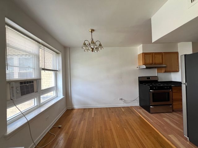 5335 N California Avenue 203, Chicago, IL 60625