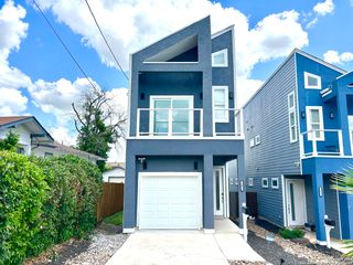 810 Martin Luther King Dr # 201, San Antonio, TX 78203