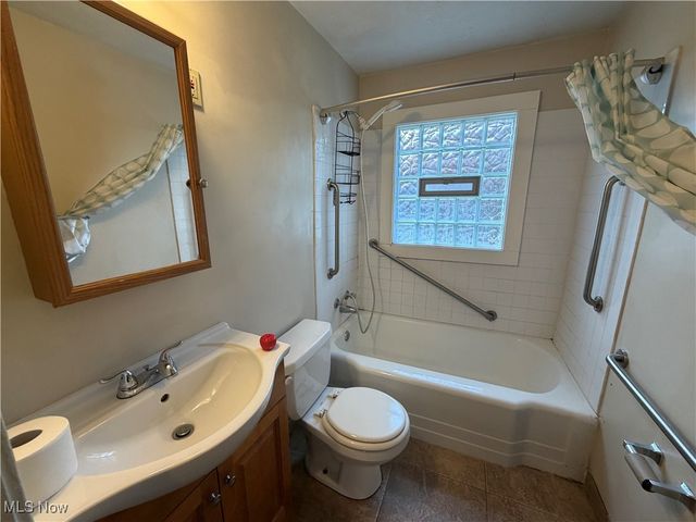 3066 Evelyn Road, Austintown, OH 44511