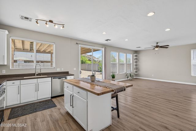 4960 W Calle Don Tomas, Tucson, AZ 85757