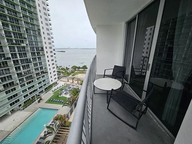 1750 N Bayshore Dr 1909, Miami, FL 33132