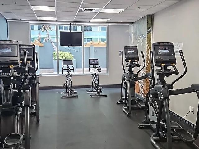 1750 N Bayshore Dr 1909, Miami, FL 33132