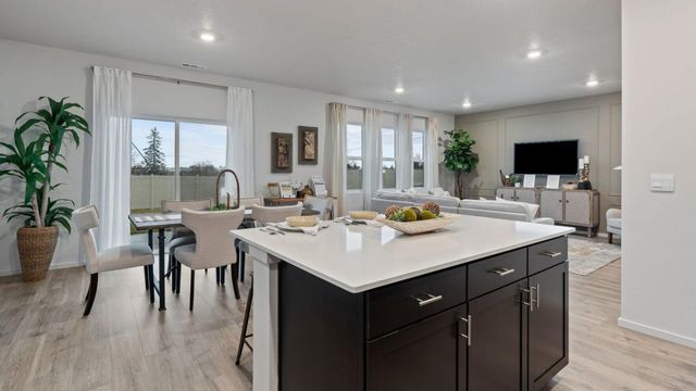 3749 S Blake Ln, Spokane, WA 99206