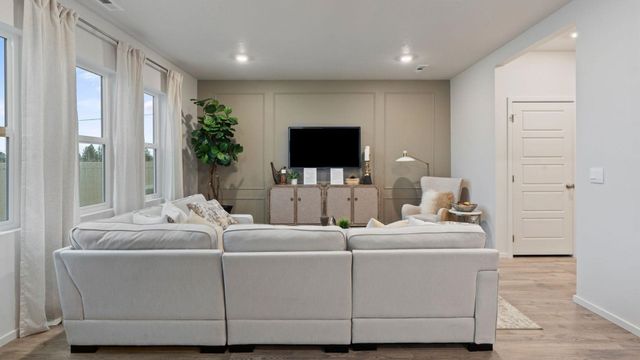 3749 S Blake Ln, Spokane, WA 99206