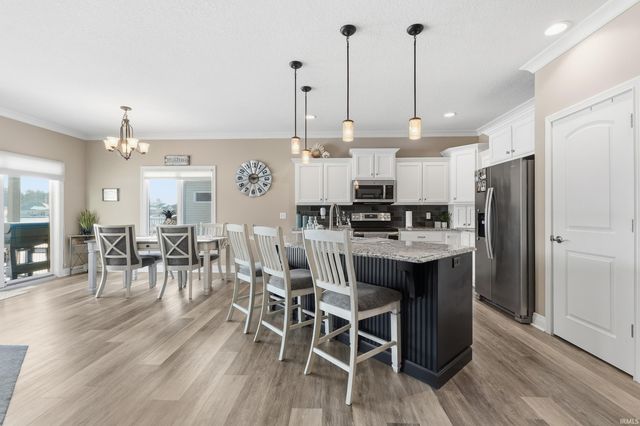 955 Owls Point, Fort Wayne, IN 46825