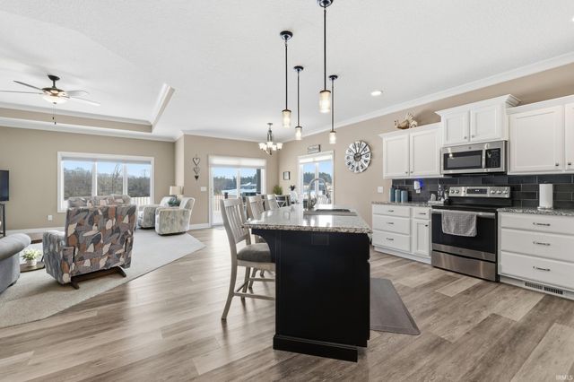 955 Owls Point, Fort Wayne, IN 46825