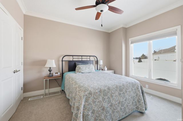 955 Owls Point, Fort Wayne, IN 46825