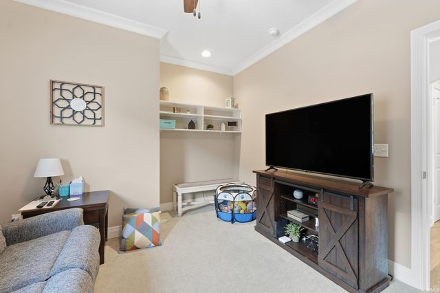 955 Owls Point, Fort Wayne, IN 46825