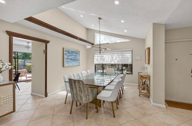 7745 Stanway Place E, Boca Raton, FL 33433