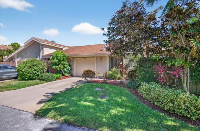 7745 Stanway Place E, Boca Raton, FL 33433