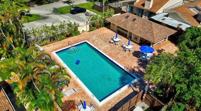 7745 Stanway Place E, Boca Raton, FL 33433