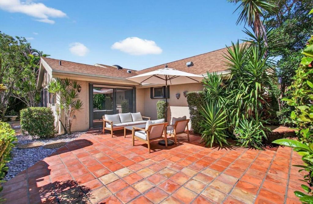 7745 Stanway Place E, Boca Raton, FL 33433