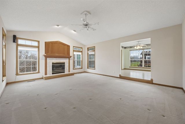 1913 Fox Trail Drive NE, Cedar Rapids, IA 52402