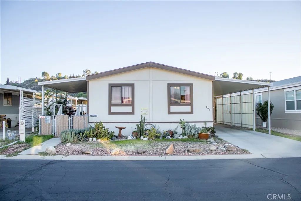 44725 State Highway 74, Hemet, CA 92544