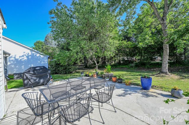 12728 Planters Row Drive, Charlotte, NC 28278