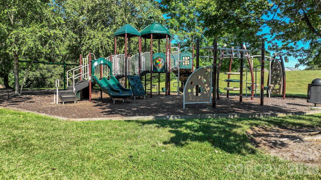 12728 Planters Row Drive, Charlotte, NC 28278