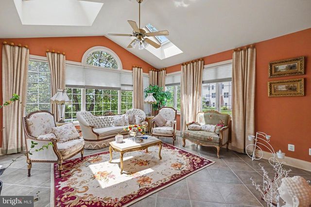22727 AIRMONT HUNT DR, Ashburn, VA 20148