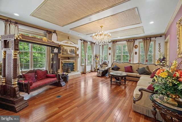 22727 AIRMONT HUNT DR, Ashburn, VA 20148