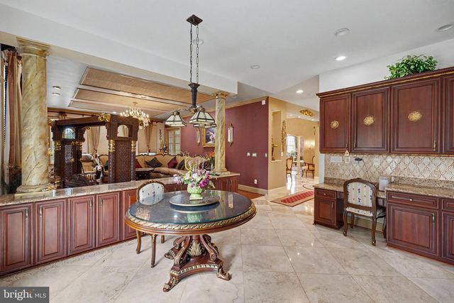 22727 AIRMONT HUNT DR, Ashburn, VA 20148