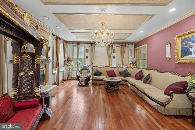 22727 AIRMONT HUNT DR, Ashburn, VA 20148