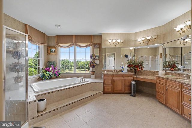 22727 AIRMONT HUNT DR, Ashburn, VA 20148