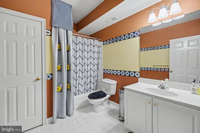 22727 AIRMONT HUNT DR, Ashburn, VA 20148