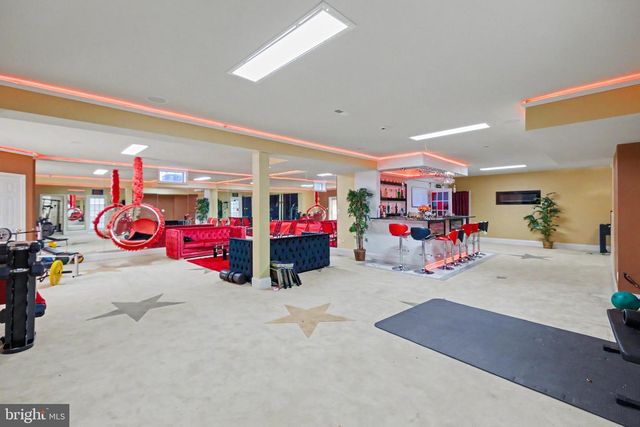 22727 AIRMONT HUNT DR, Ashburn, VA 20148
