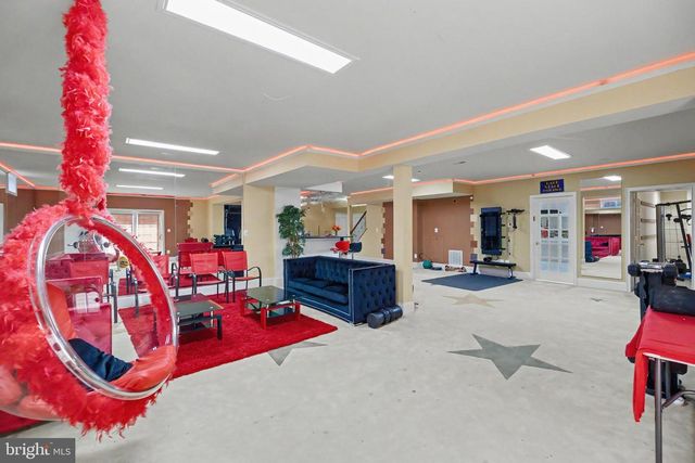 22727 AIRMONT HUNT DR, Ashburn, VA 20148