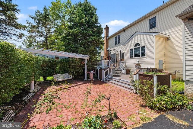 22727 AIRMONT HUNT DR, Ashburn, VA 20148