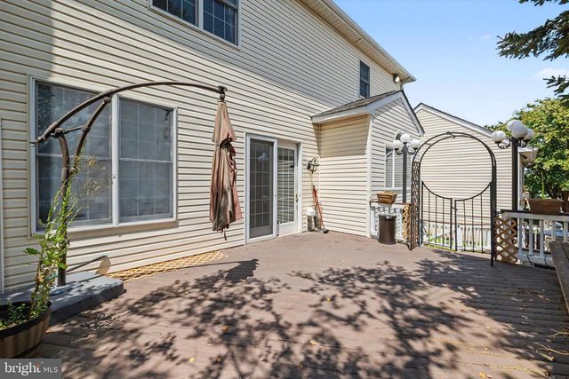 22727 AIRMONT HUNT DR, Ashburn, VA 20148