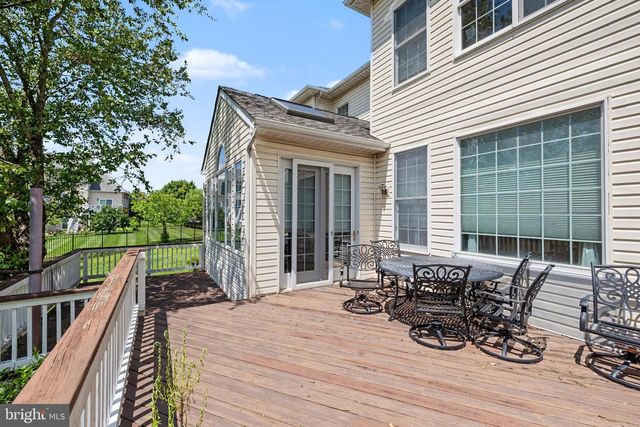 22727 AIRMONT HUNT DR, Ashburn, VA 20148