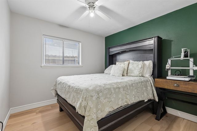 713 Kathryn Drive, Lewisville, TX 75067
