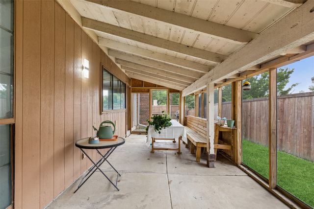 713 Kathryn Drive, Lewisville, TX 75067