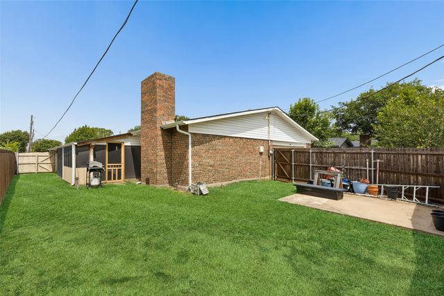713 Kathryn Drive, Lewisville, TX 75067
