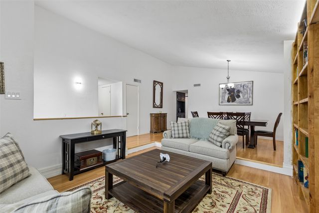713 Kathryn Drive, Lewisville, TX 75067