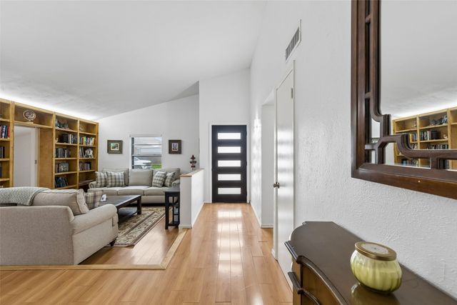 713 Kathryn Drive, Lewisville, TX 75067