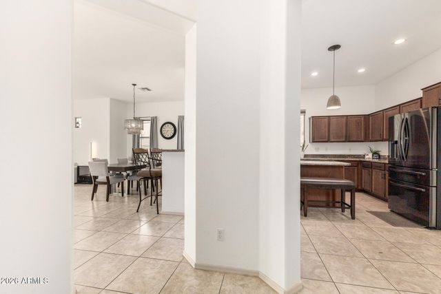 6202 E MCKELLIPS Road 189, Mesa, AZ 85215