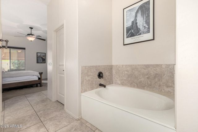 6202 E MCKELLIPS Road 189, Mesa, AZ 85215