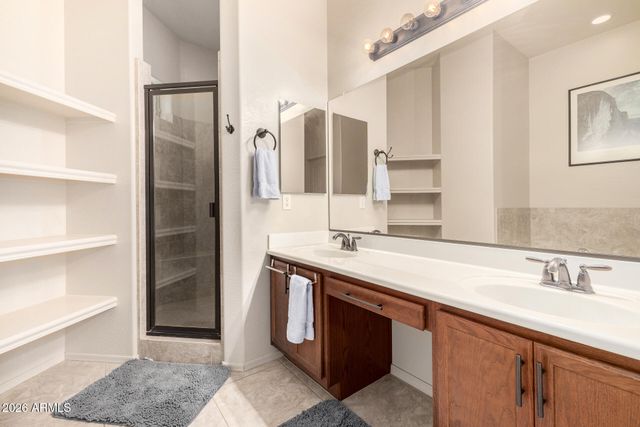 6202 E MCKELLIPS Road 189, Mesa, AZ 85215