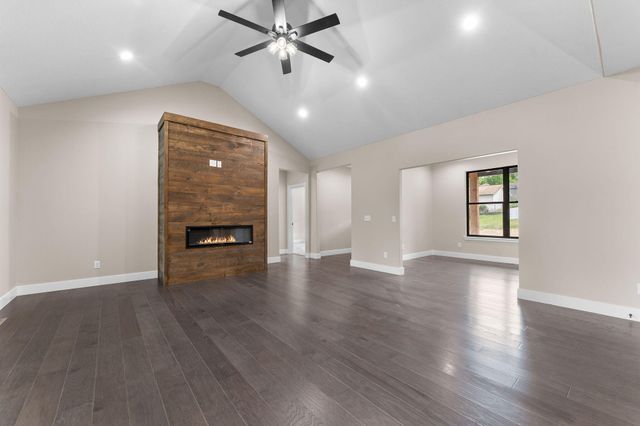 654 Walkington Lane, Branson, MO 65616