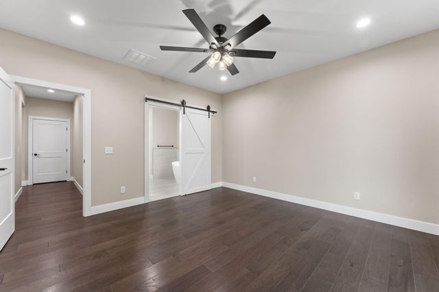 654 Walkington Lane, Branson, MO 65616