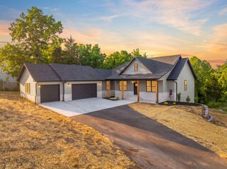 654 Walkington Lane, Branson, MO 65616